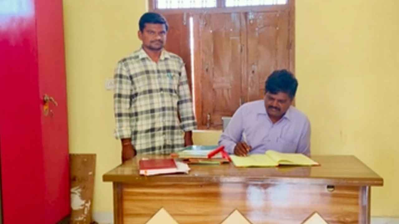 Jayashankar bhupalapalli | జీపీ రికార్డులు సక్రమంగా నిర్వహించాలి : ఎంపీవో ప్రసాద్