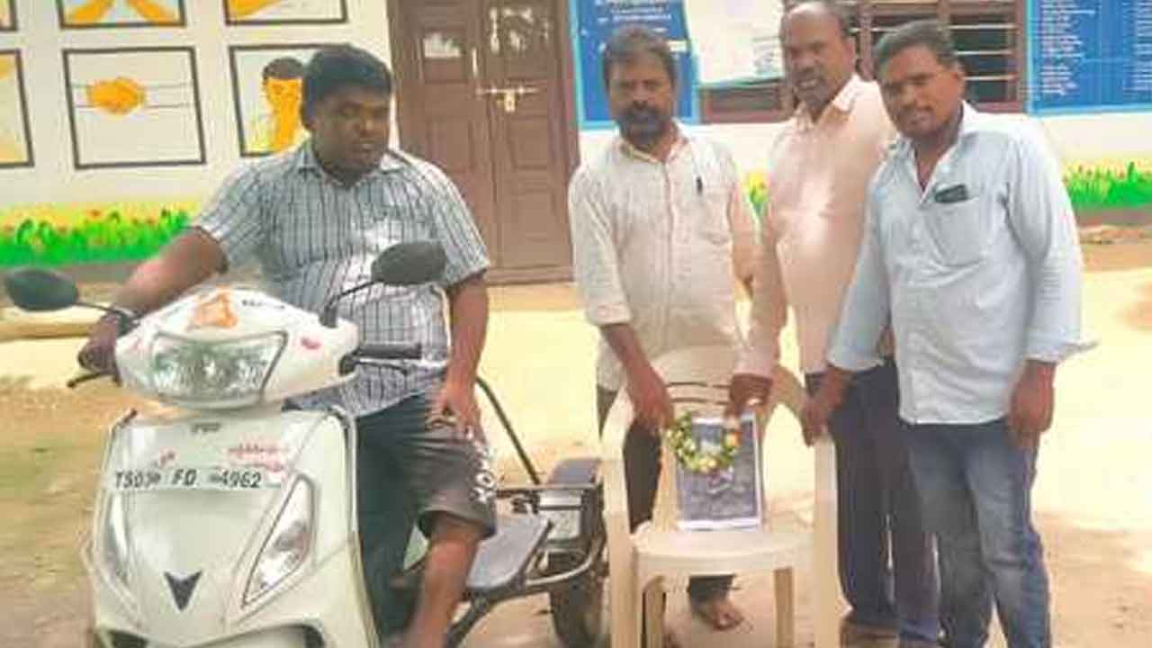 Helen Keller | నల్లబెల్లిలో ఘనంగా హెలెన్ కెల్లర్ జయంతి వేడుకలు