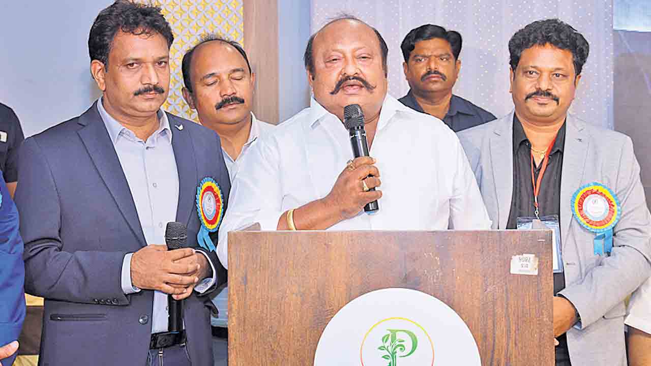 హోమియోను మించిన వైద్యం లేదు.. మాజీ మంత్రి గంగుల కమలాకర్‌