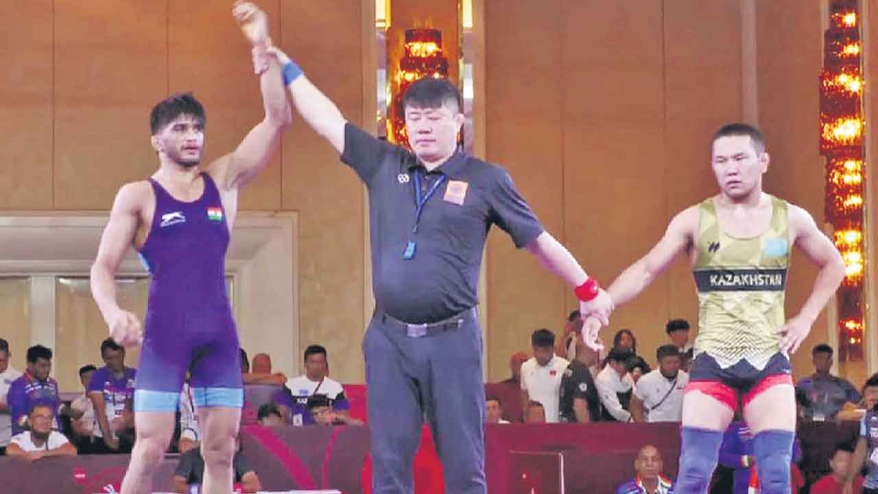 పురుషులకూ టీమ్‌ టైటిల్‌.. అండర్‌-23 ఏషియన్‌ రెజ్లింగ్‌ చాంపియన్‌షిప్‌