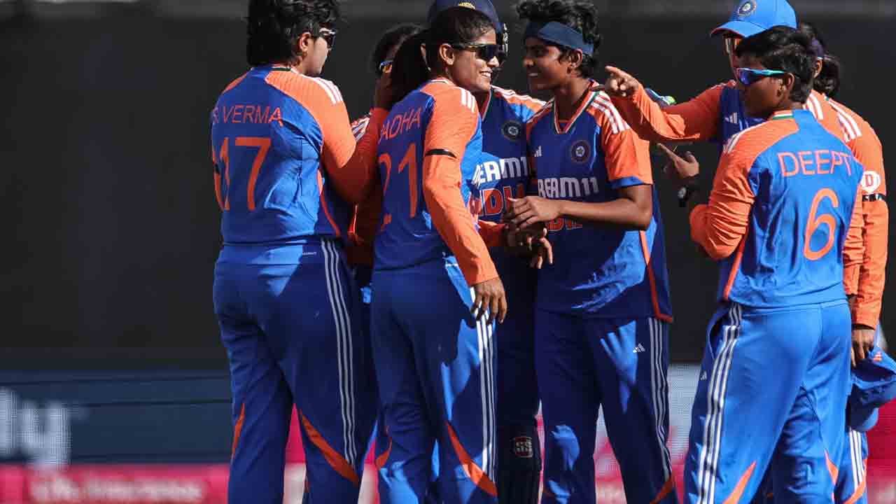 INDW vs ENGW | మంధాన, చరణి జోరు.. తొలి టీ20లో టీమిండియా భారీ విజయం!