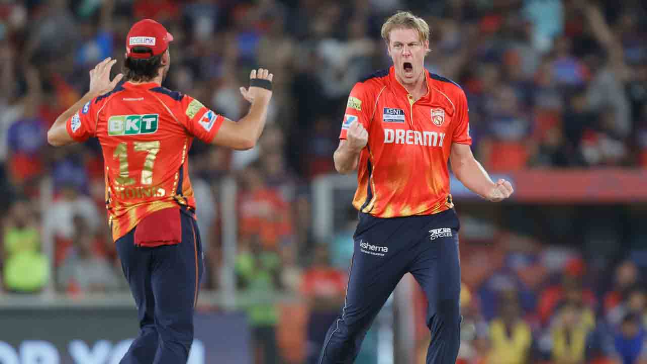 IPL 2025 | అయ్యర్ సూపర్ క్యాచ్.. ఆర్సీబీ డేంజరస్ ఓపెనర్ ఔట్