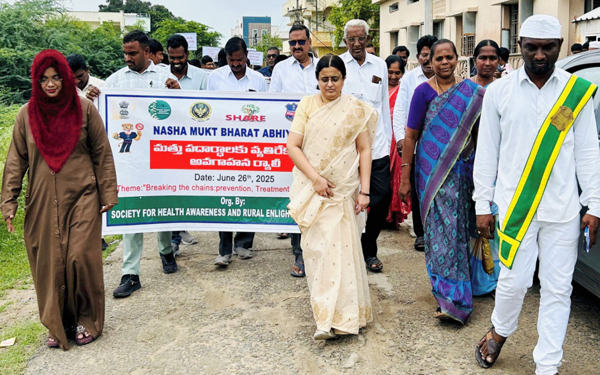 Madhira : యువత మాదక ద్రవ్యాలు వాడితే భవిష్యత్ అంధ‌కార‌మే : జ‌డ్జి ఎన్‌.ప్ర‌శాంతి