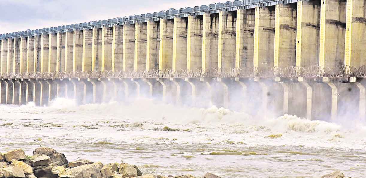 జూరాల డ్యాం 15 గేట్లు ఓపెన్‌