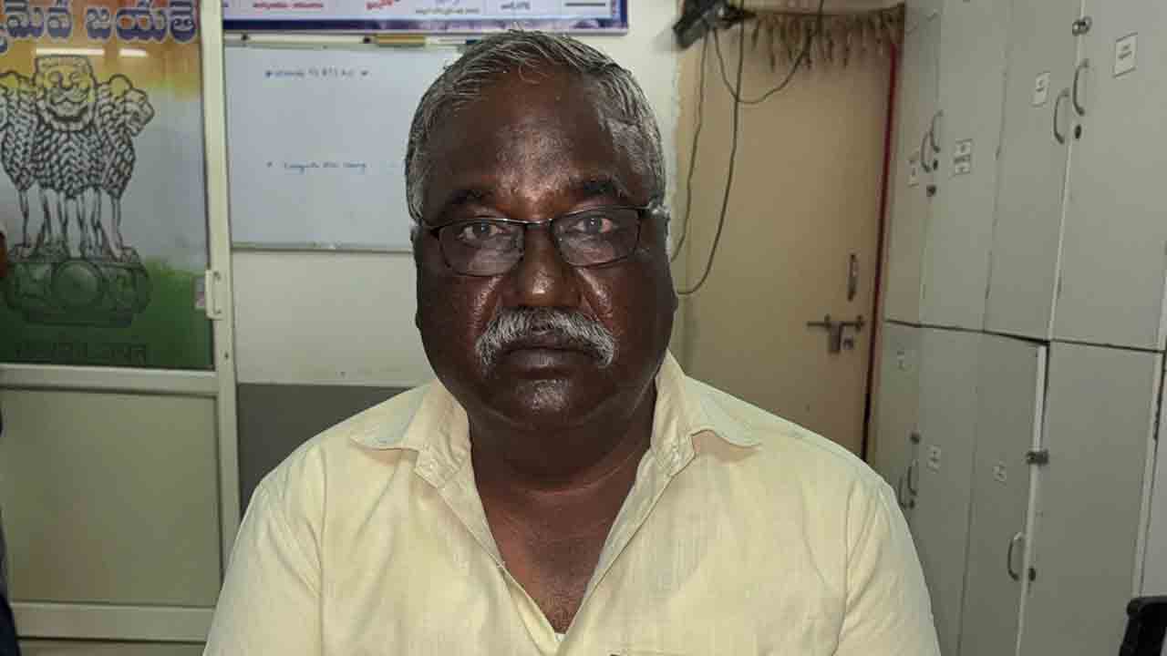 ఏసీబీకి చిక్కిన కల్వకుర్తి రెండో ఎస్సై