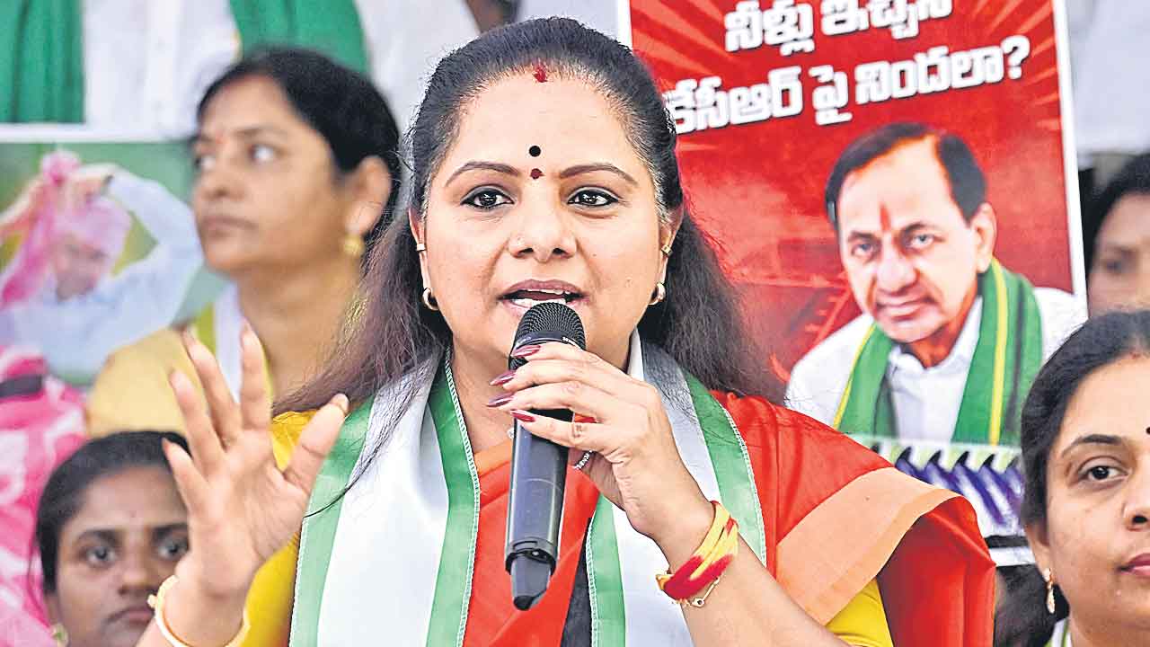 రాజకీయ కక్షతోనే కేసీఆర్‌కు నోటీసులు