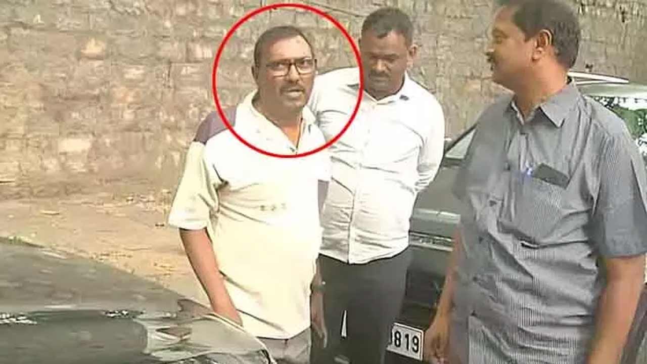 Kommineni Srinivasa Rao | సీనియర్‌ జర్నలిస్టు కొమ్మినేనికి ఊరట.. వెంటనే విడుదల చేయాలని సుప్రీంకోర్టు ఆదేశాలు