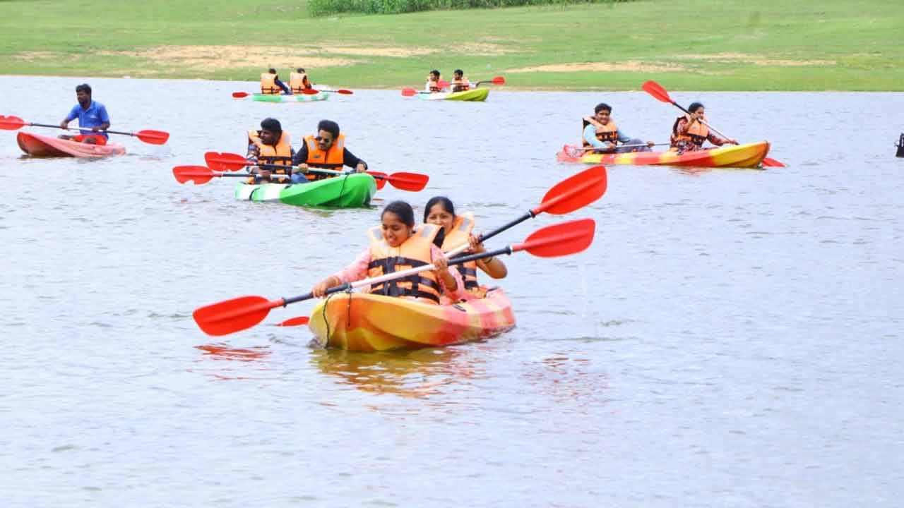 Kotpally Project | కోట్‌పల్లి ప్రాజెక్టులో పర్యాటకుల సందడి..