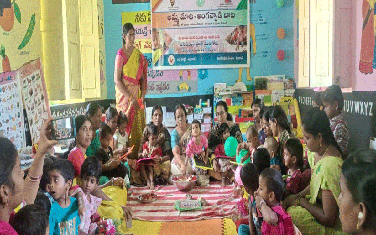 Gattuppal : రెండేండ్లు దాటిన పిల్లలను అంగన్‌వాడీకి పంపాలి : కృష్ణవేణి