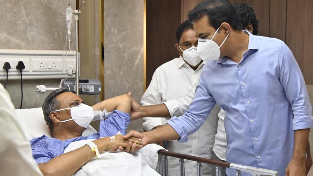 Palla Rajeshwar Reddy | పల్లా రాజేశ్వర్‌ రెడ్డిని పరామర్శించిన కేటీఆర్‌