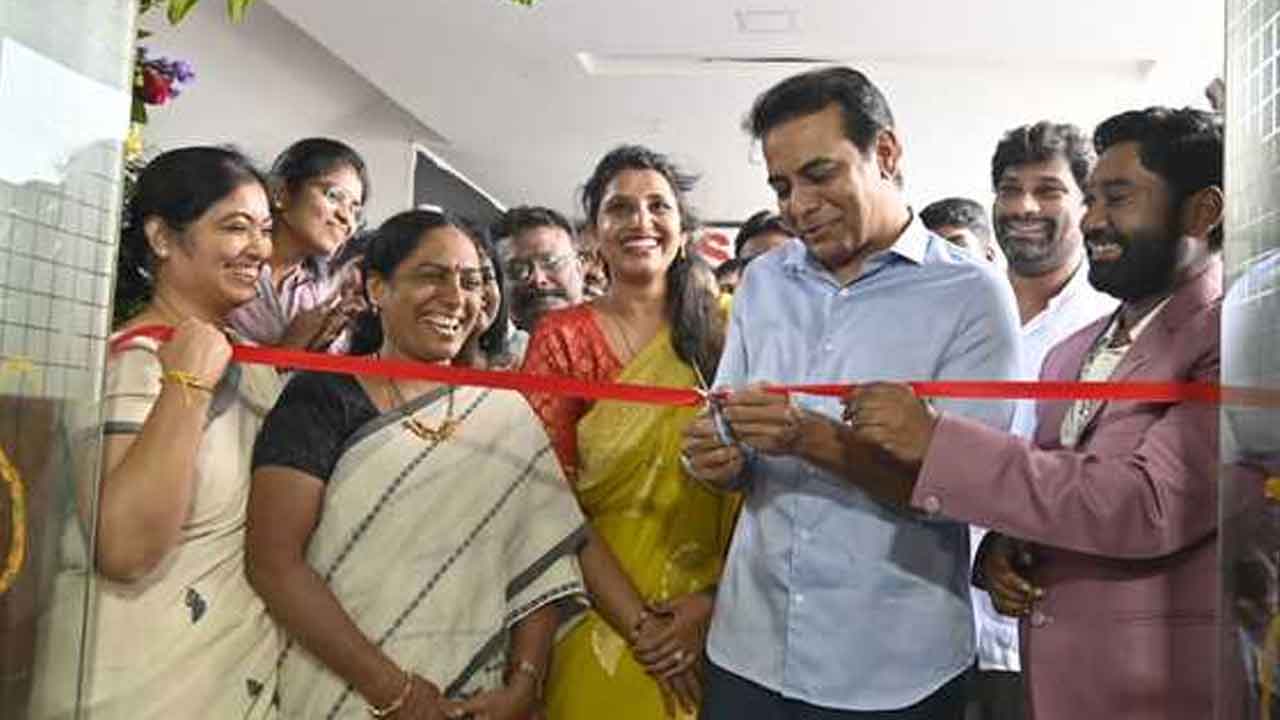 KTR | గచ్చిబౌలిలో అమృత సంకల్ప్ క్లినిక్‌ను ప్రారంభించిన కేటీఆర్