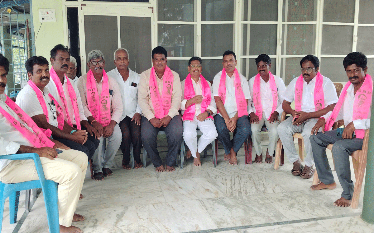 Bonakal : మ‌ధిర‌లో డిప్యూటీ సీఎం షాడోల పరిపాలన : లింగాల క‌మ‌ల్‌రాజు