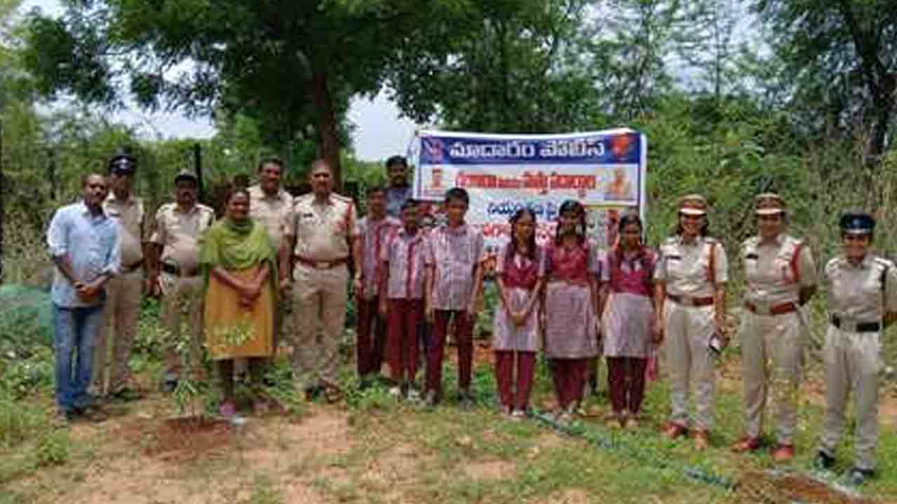 Anti Drug Awareness Week | గంజాయిరహిత సమాజ నిర్మాణమే మనందరి లక్ష్యం కావాలి.. తాండూర్ సీఐ