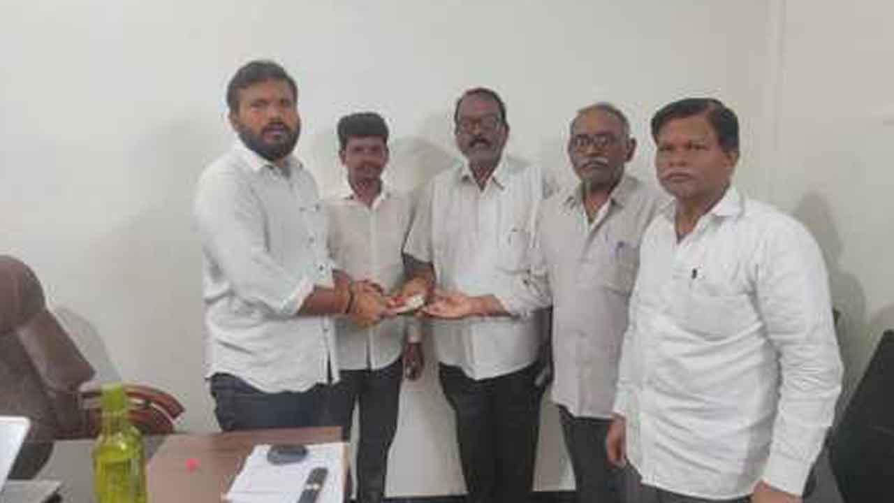 Shivalayam | శివాలయాభివృద్ధికి 25వేల రూపాయల వితరణ