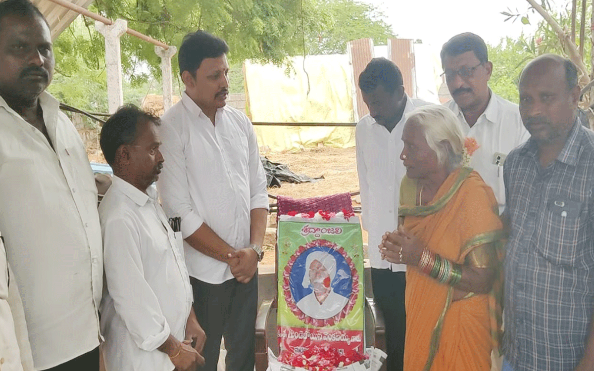 Nidamanoor : బీఆర్‌ఎస్‌ నేత భిక్షంకు మాజీ ఎమ్మెల్యే నోముల‌ భ‌గ‌త్‌ పరామర్శ