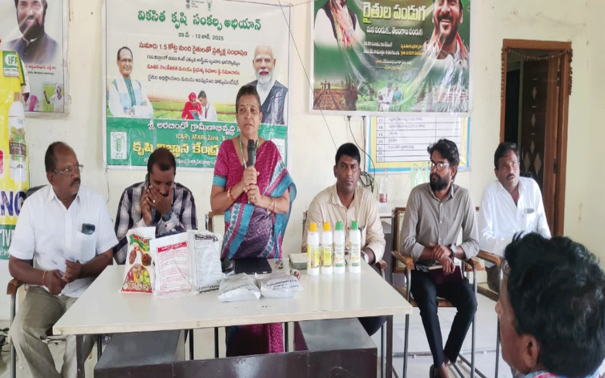 Nereducherla : భూసార పరీక్షల ఆధారంగా ఎరువులు వాడాలి : సైంటిస్ట్‌ పద్మావతి
