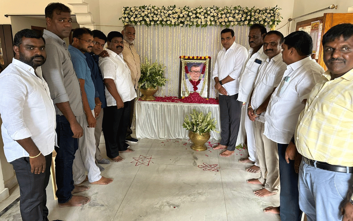 Nalgonda : పాదురు శ్రీనివాస్‌రెడ్డి సేవలు ఎనలేనివి : ఎంపీ చామల కిరణ్ కుమార్ రెడ్డి