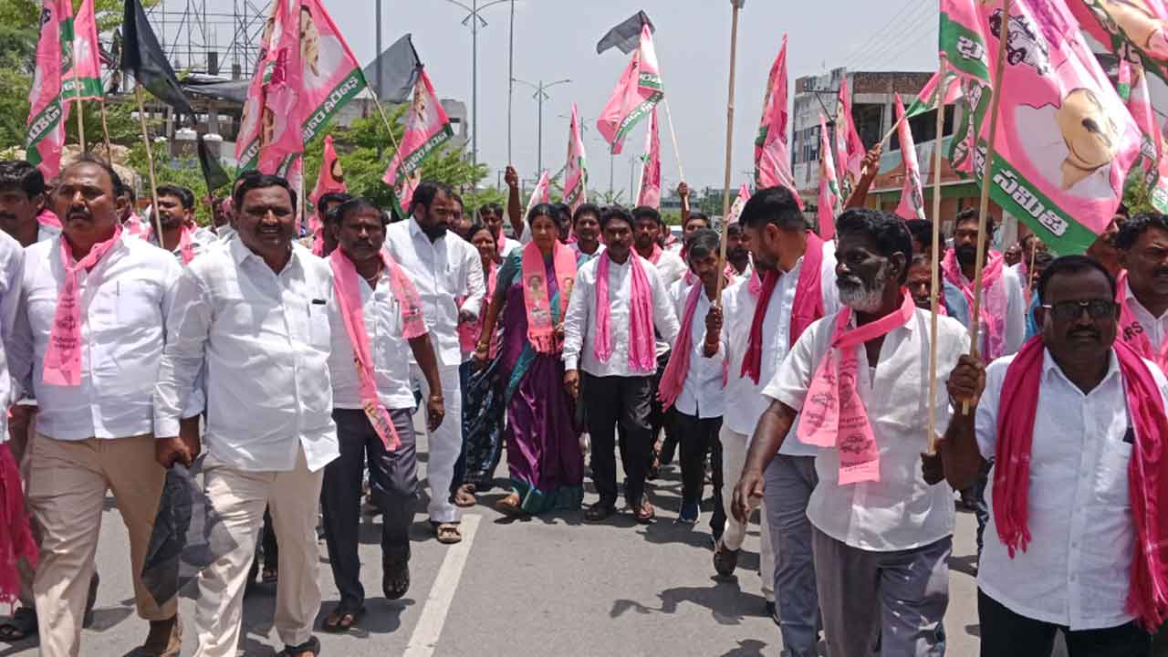 Palakurthi | రాజుకున్న తెలంగాణ తల్లి విగ్రహ వివాదం.. పాలకుర్తిలో ఉద్రిక్తత