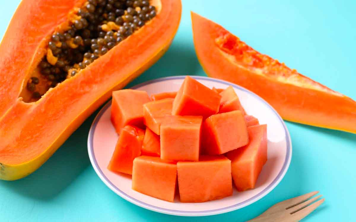 Papaya In Monsoon | వ‌ర్షాకాలంలో బొప్పాయి పండ్ల‌ను త‌ప్ప‌నిస‌రిగా తినాల్సిందే.. ఎందుకో తెలుసా..?