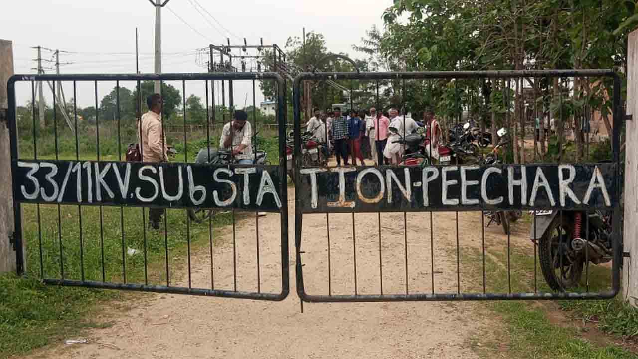 Substation | విద్యుత్ లైను చిచ్చు.. పీచర గ్రామాల మధ్య పవర్ పంచాయితీ