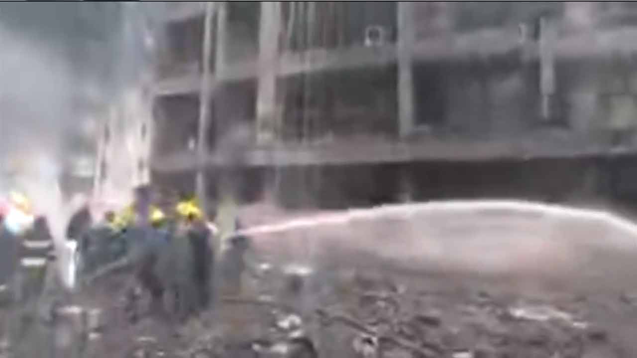 Ahmedabad Plane Crash | డాక్ట‌ర్స్ హాస్ట‌ల్‌పై కుప్ప‌కూలిన ఎయిరిండియా విమానం : పోలీస్ ఆఫీస‌ర్