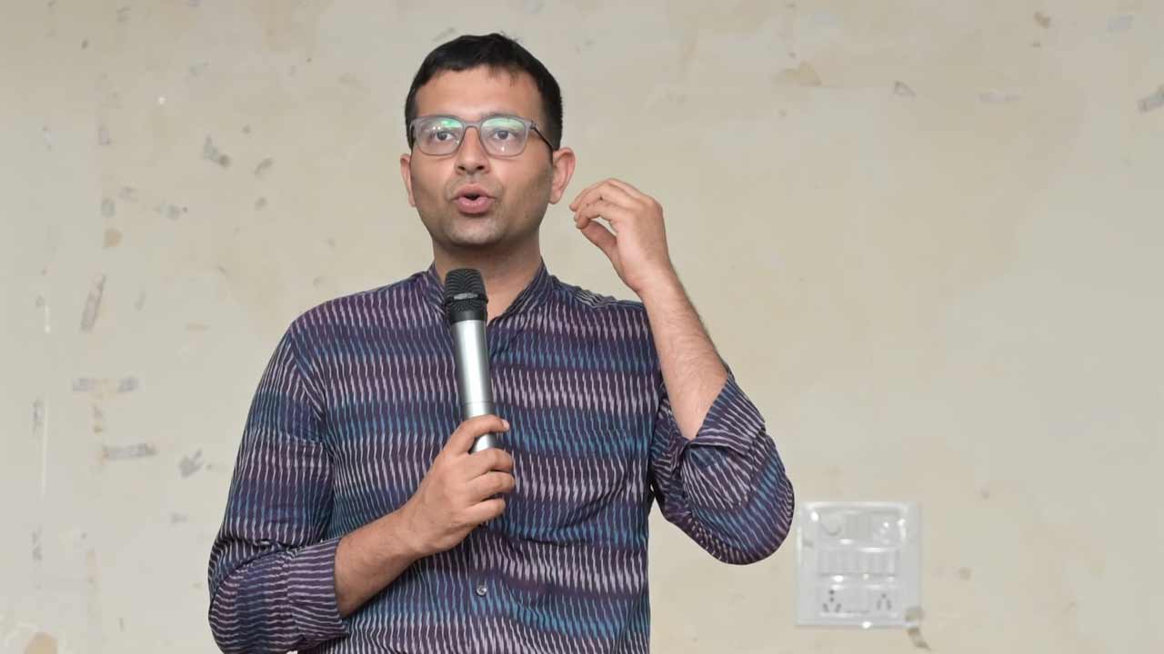 Prathik Jain | అర్జీలు అందించేవారితో సున్నితంగా వ్యవహరించాలి.. రెవెన్యూ అధికారులకు కలెక్టర్‌ సూచనలు