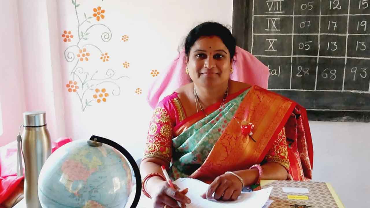 Medak | లెక్చరర్‌ పోస్టులకు దరఖాస్తులు చేసుకోండి : ప్రిన్సిపల్‌ అనురాధ