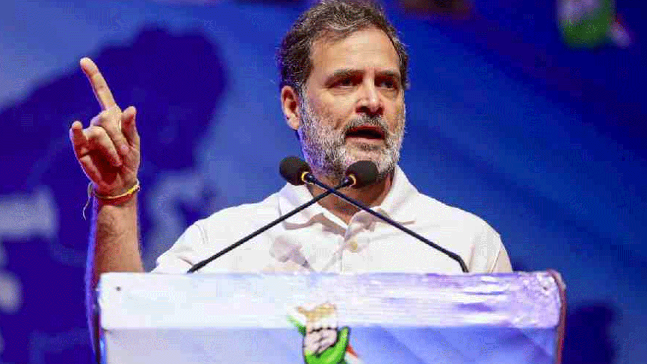 Rahul Gandhi: టూ వీల‌ర్స్‌, కార్లు, మొబైల్ ఫోన్ల అమ్మ‌కాలు తగ్గాయి: రాహుల్ గాంధీ