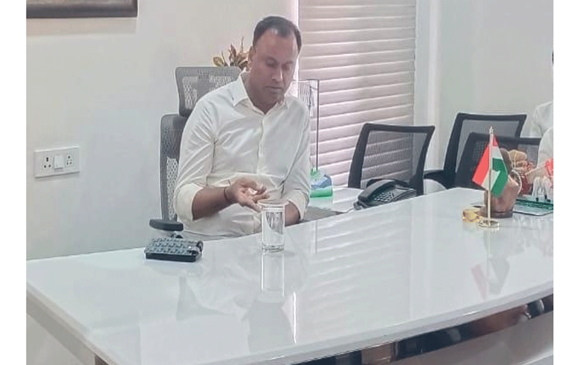 Munugode : బెల్ట్ షాపులపై ఉక్కుపాదం : ఎమ్మెల్యే రాజ‌గోపాల్‌రెడ్డి