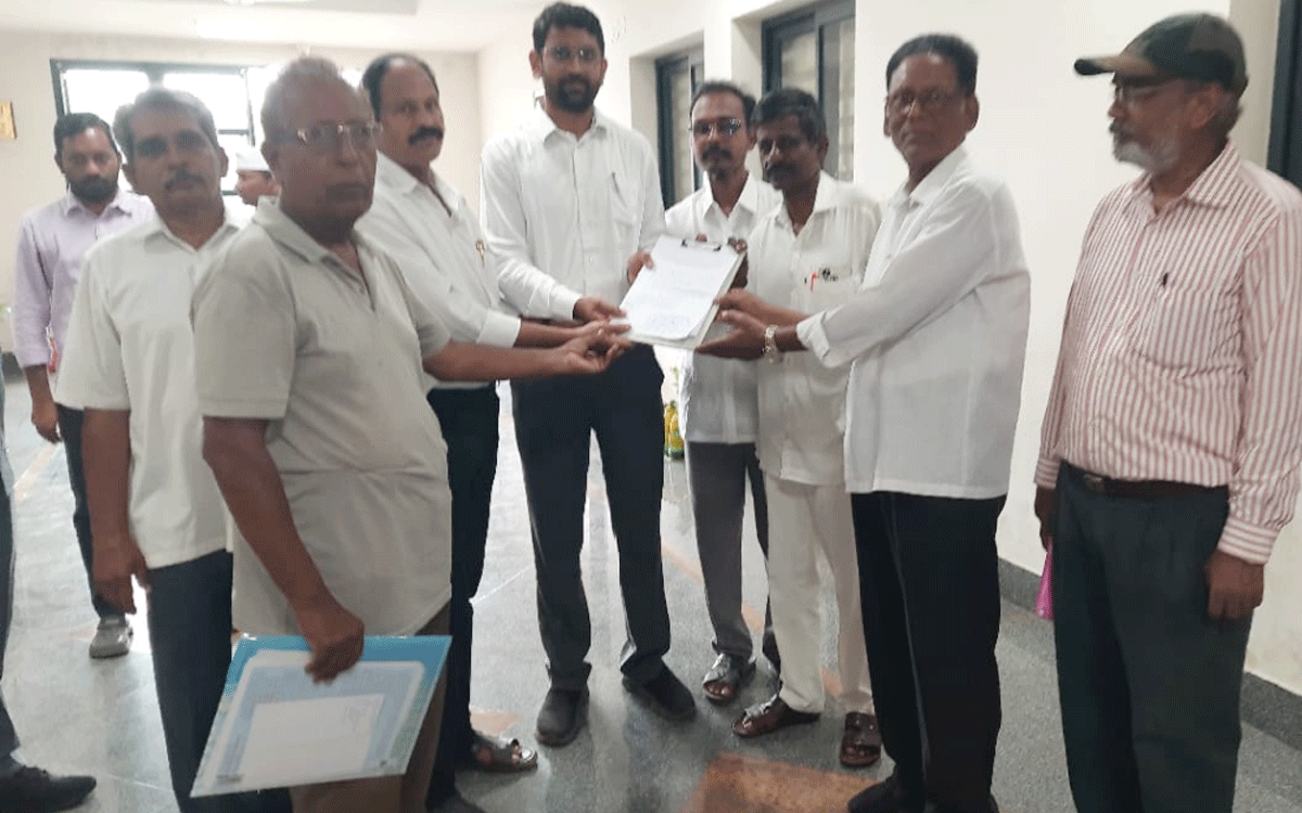 Kothagudem Urban : ఉద్యమకారులకు ఇచ్చిన హామీలు నెరవేర్చాలి : మ‌ల్లెల రామ‌నాథం