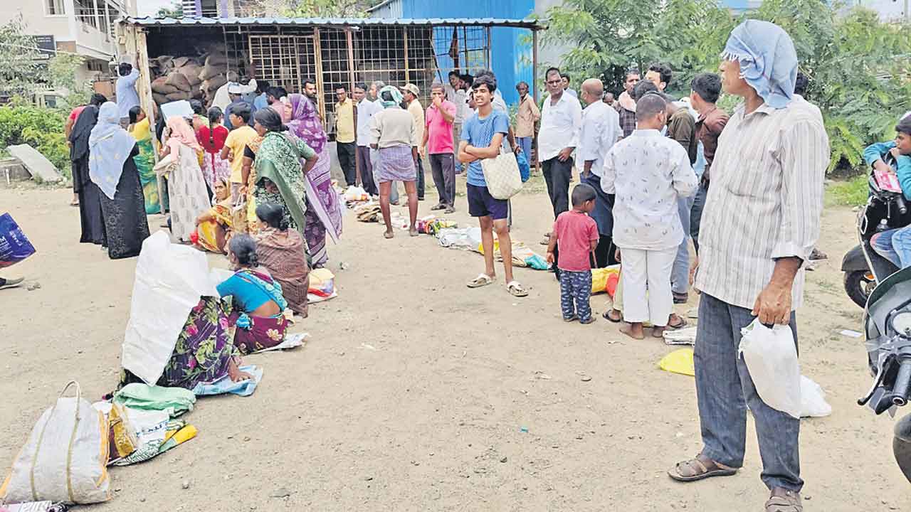 సన్న బియ్యానికి సర్వర్‌ కష్టాలు