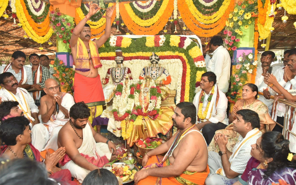 Nalgonda City : ఘనంగా ధర్వేశిపురం రేణుక ఎల్లమ్మ కల్యాణం