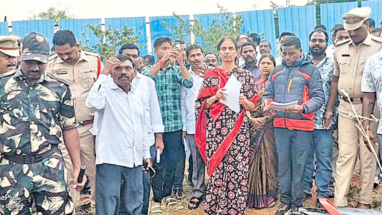 సాగు భూముల్లో సర్కారు పాగా?