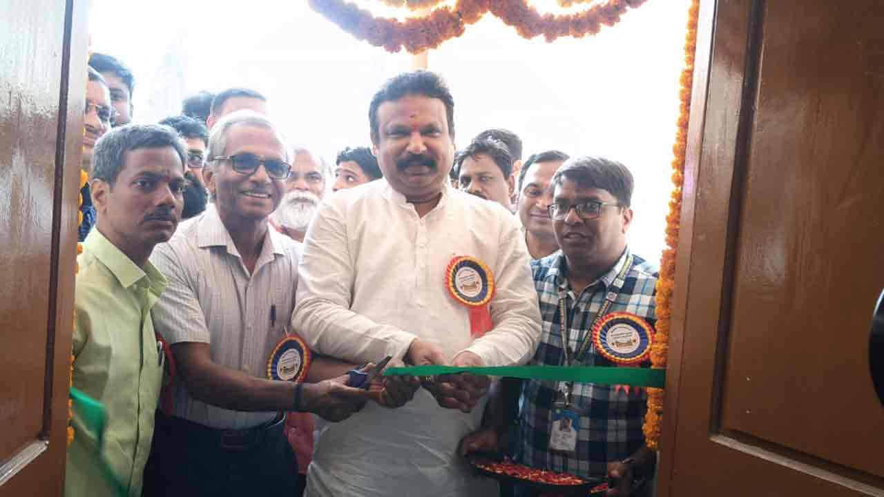 బొల్లారంలో నూతనంగా నిర్మించిన పాఠశాల, కళాశాల భవనాలు ప్రారంభం