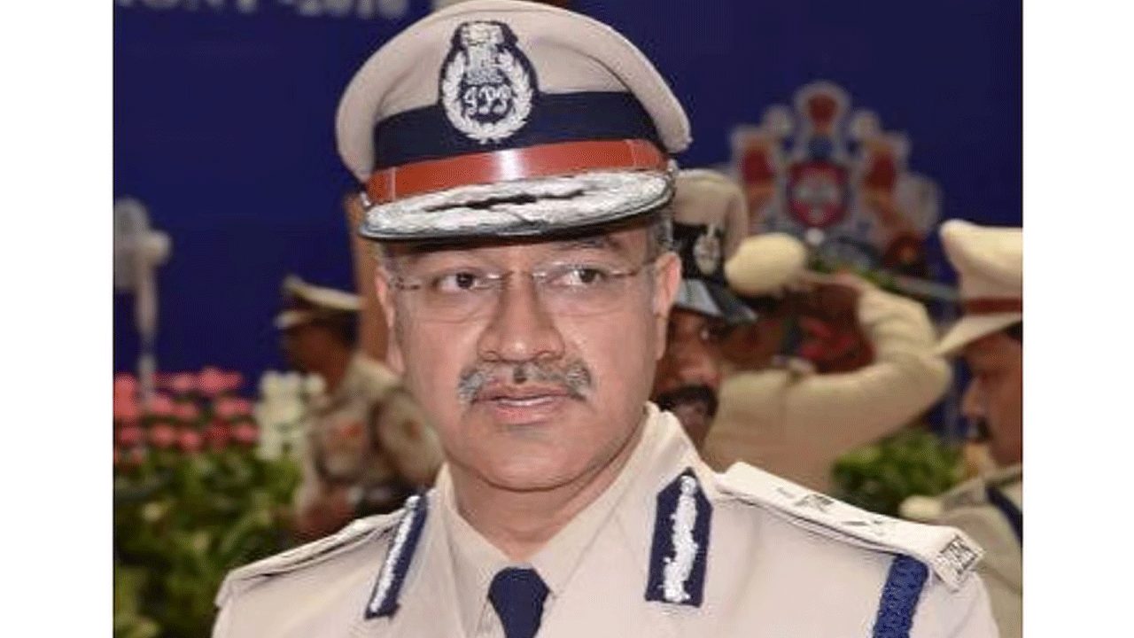 Bengaluru: తొక్కిస‌లాట ఘ‌ట‌న‌లో న‌లుగురి అరెస్టు.. బెంగుళూరు కొత్త క‌మిష‌న‌ర్‌గా సీమంత్ కుమార్ సింగ్‌
