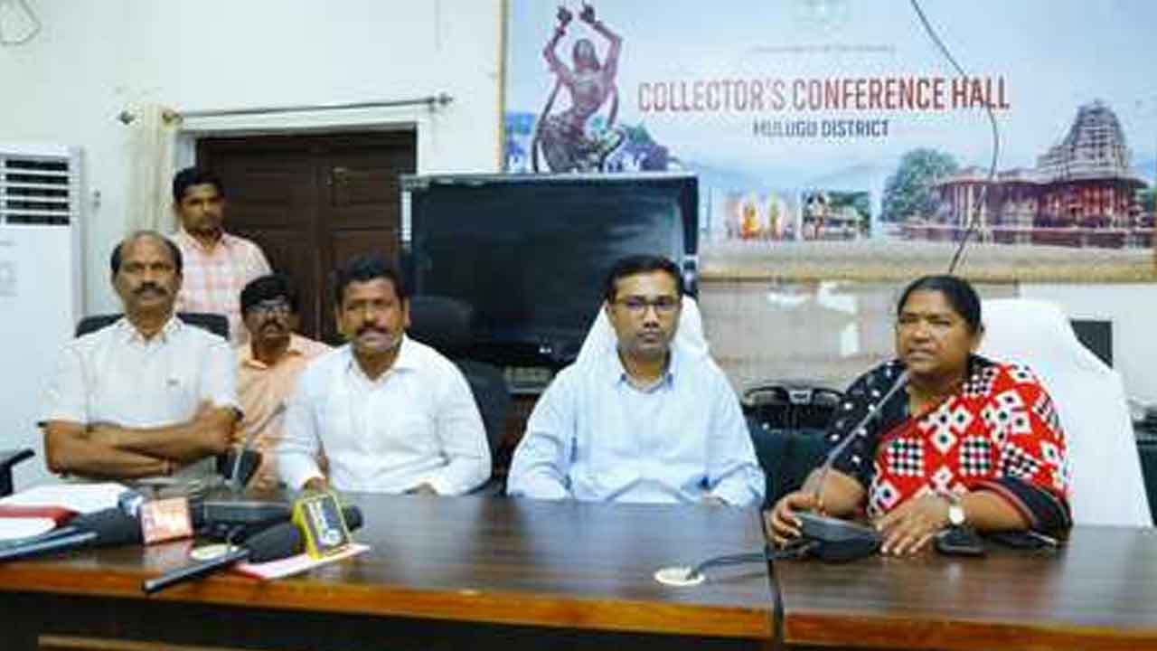 Minister Seethakka | తెలంగాణ ఉద్యమంలో పాత్రికేయులది కీలక పాత్ర : మంత్రి సీతక్క