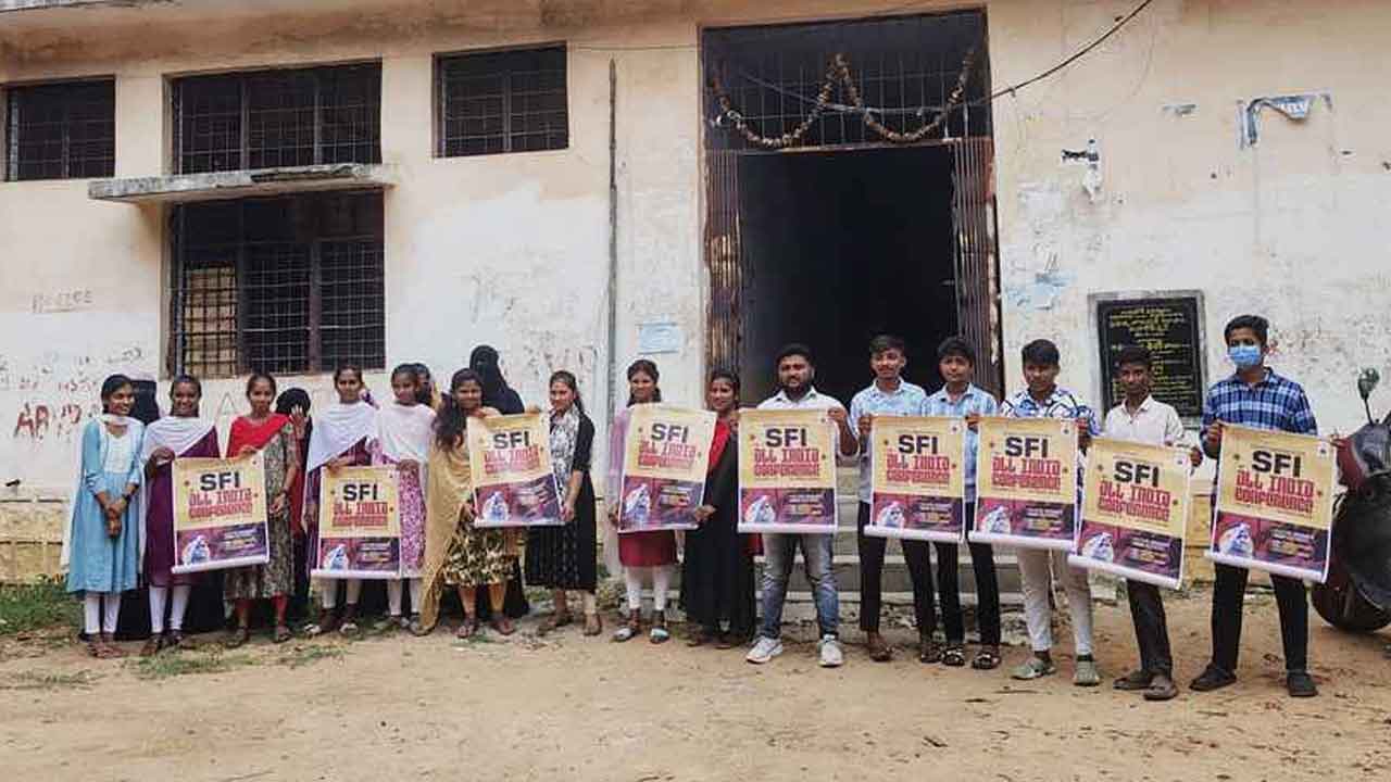 Mahadevpur | విద్యారంగ సమస్యలు పరిష్కరించడంలో కేంద్ర, రాష్ట్ర ప్రభుత్వాలు విఫలం : కుమ్మరి రాజ్ కుమార్