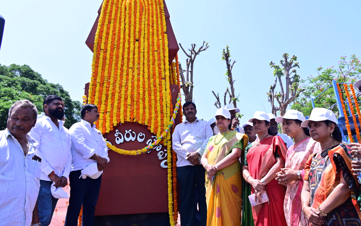 Ramavaram : కష్టపడి సాధించుకున్నాం.. ఇష్టపడి అభివృద్ధి చేసుకుందాం : ఏరియా జీఎం శాలెం రాజు