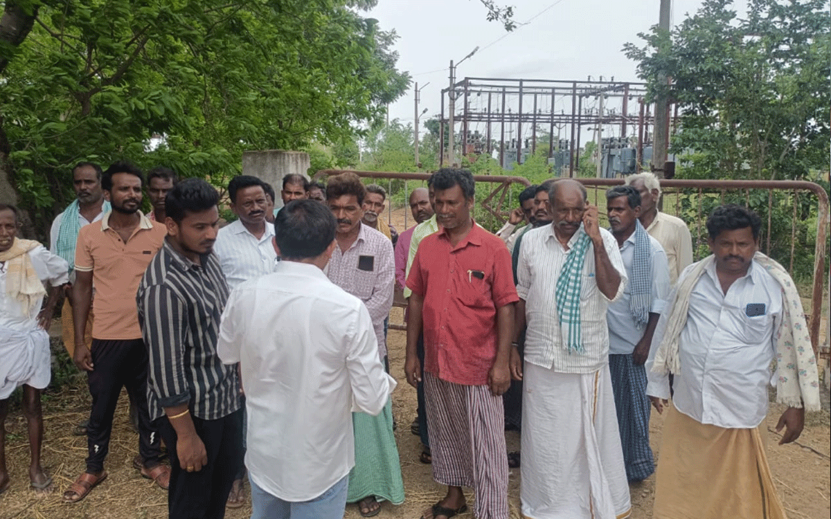 Shaligouraram : విద్యుత్ స్తంభం పైనుంచి పడి యువకుడికి గాయాలు