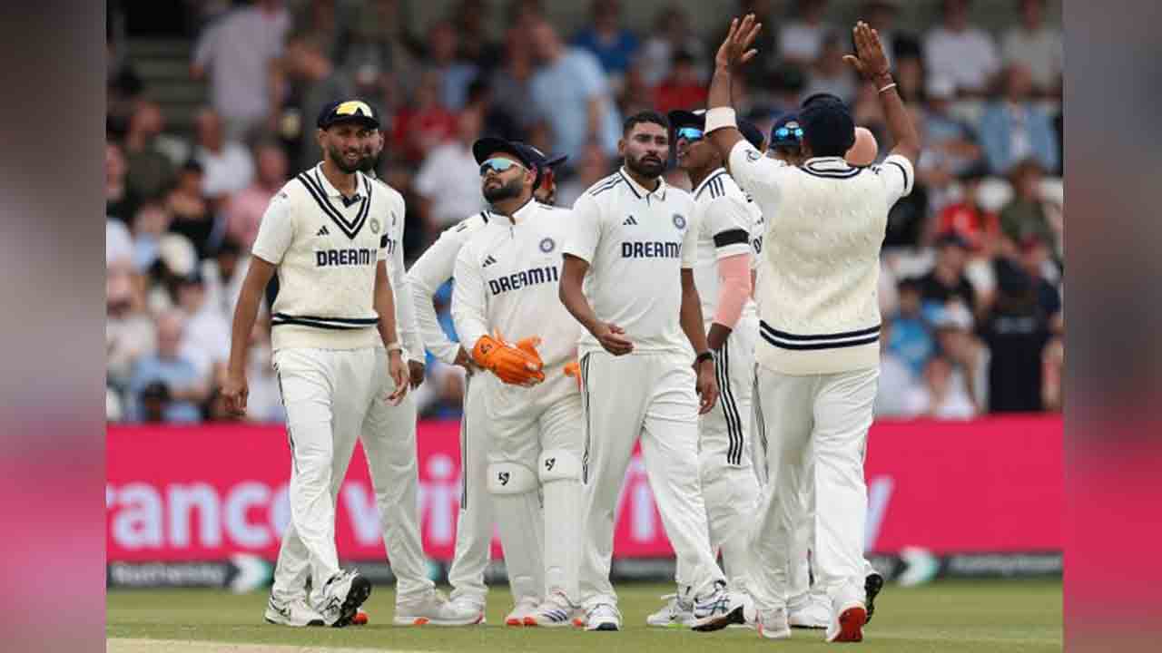 Headingley Test | సిరాజ్‌కు బిగ్ వికెట్.. పోరాడుతున్న బ్రూక్..!