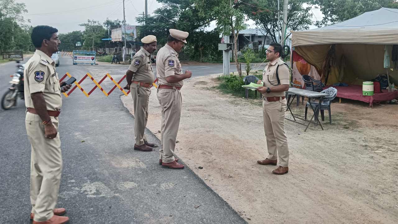 Sircilla | సరిహద్దు చెక్‌పోస్టు విధులను పకడ్బందీగా నిర్వహించాలి.. సిరిసిల్ల ఎస్పీ మహేశ్‌ బి.గీతే కీలక సూచనలు