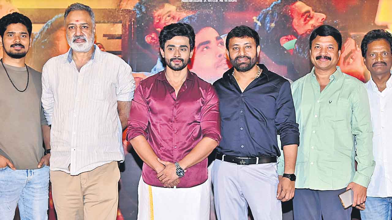 మధ్య తరగతి సోలో బాయ్‌