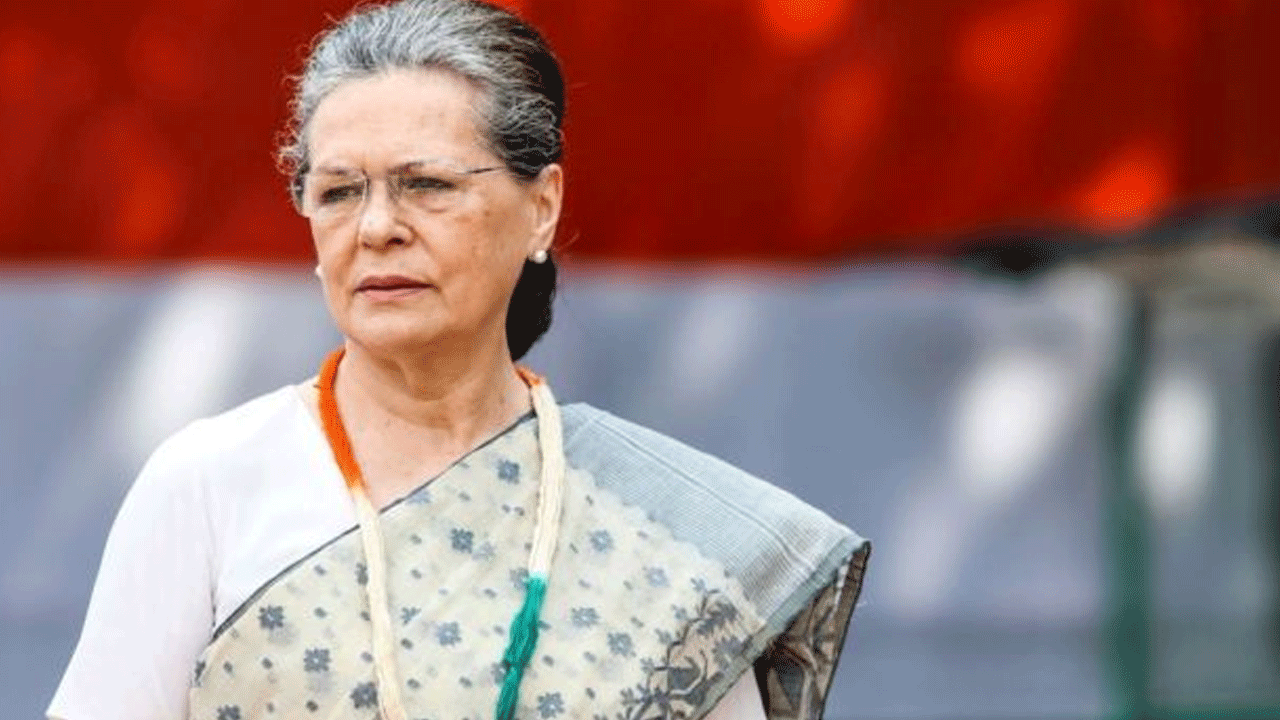 Sonia Gandhi: గాజా, ఇరాన్‌పై ఇజ్రాయిల్ దాడులు.. భార‌త్ మౌనం వీడాల‌న్న సోనియా గాంధీ