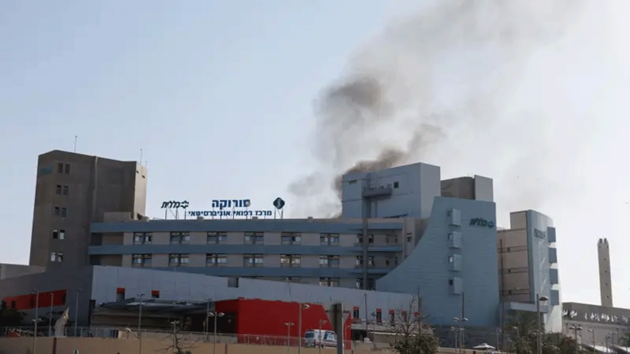 Iranian Missile: ఇరాన్ మిస్సైల్ దాడిలో.. ఇజ్రాయిలీ ఆస్ప‌త్రి ధ్వంసం