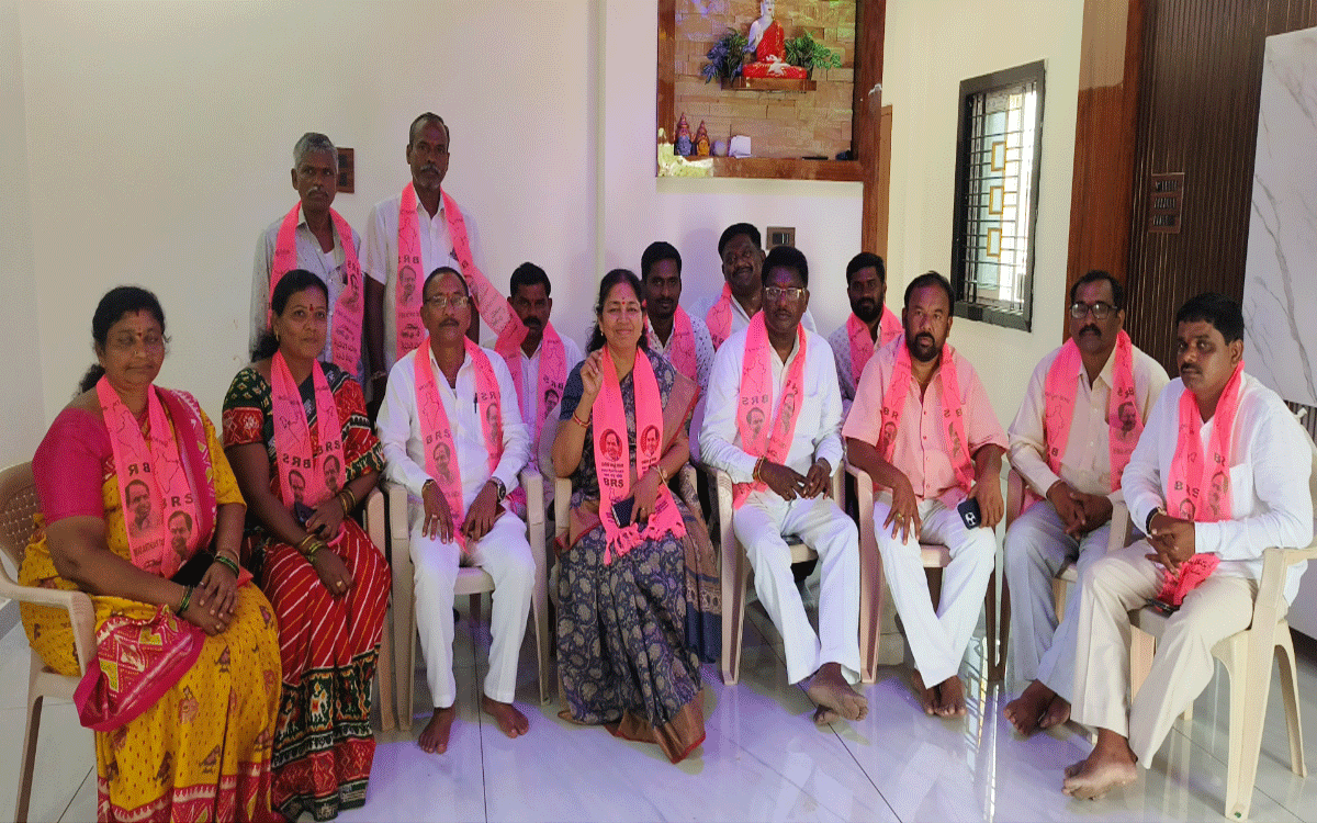 Atmakur(M) : ప్రజలను మోసం చేస్తూ ప్రతి పక్షాలపై కక్ష్య సాధిస్తున్న కాంగ్రెస్ : గొంగిడి సునీత