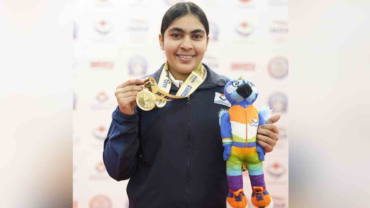 ISSF World Cup | 10 మీట‌ర్ల ఎయిర్ రైఫిల్‌లో స్వ‌ర్ణం.. సుర‌చి సింగ్‌కు హ్యాట్రిక్ మెడ‌ల్!