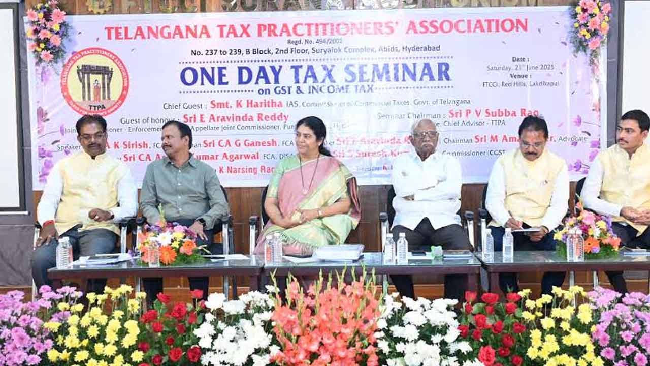 ట్యాక్స్ వసూళ్లలో పూర్తి అవగాహన అవసరం : కమర్షియల్ ట్యాక్స్ కమిషనర్