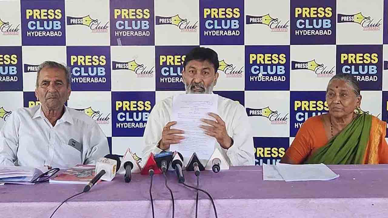 నా ఆస్తులను కబ్జా చేశారు..