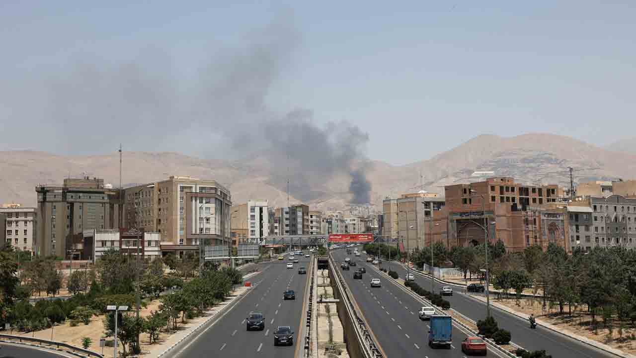 China | టెహ్రాన్‌, టెల్‌ అవీవ్‌ను సాధ్యమైనంత త్వరగా వీడండి.. తమ పౌరులకు చైనీస్‌ ఎంబసీ అడ్వైజరీ