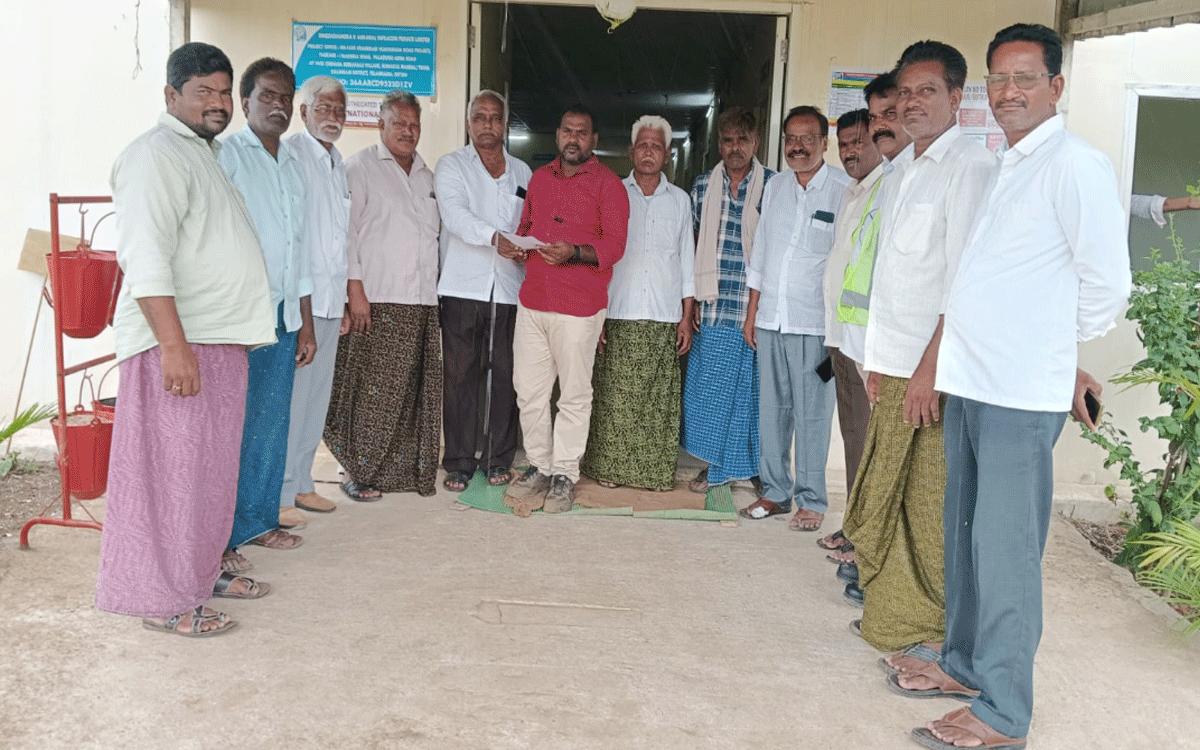 Bonakal : బొగ్గు బూడిదతో పంటలు నాశనం.. చ‌ర్య‌లు తీసుకోవాల‌ని రైతుల విన‌తి